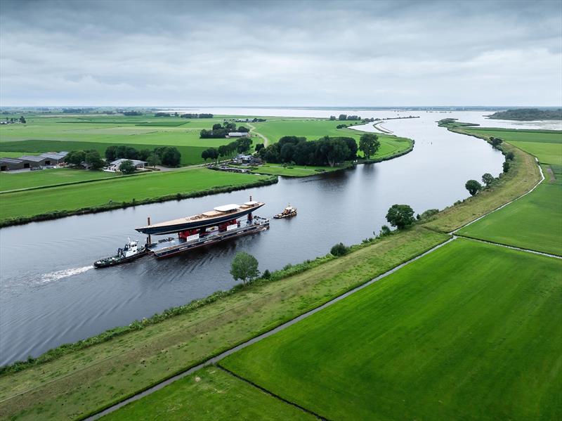SY Zero transport photo copyright Tom Van Oossanen / SY Zero taken at  and featuring the Superyacht class