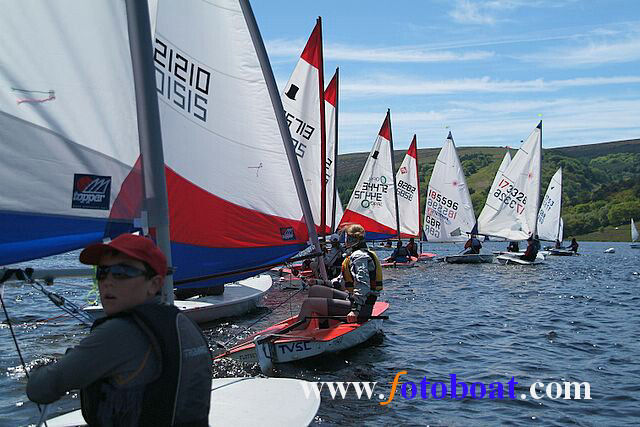 Wind & sun for the Derbyshire Youth Sailing event at Errwood SC photo copyright Mike Shaw / www.fotoboat.com taken at Errwood Sailing Club and featuring the Topper class