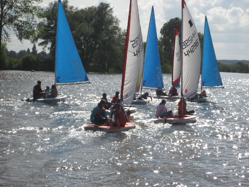 Fun in the sun for the kids at Junior Bourne End Week photo copyright Sue & Alan Markham taken at Upper Thames Sailing Club and featuring the Topper class