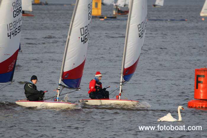 Angus Gray Stephens on way to his win the Strathclyde Loch Christmas Regatta photo copyright Alan Henderson / www.fotoboat.com taken at Strathclyde Loch Sailing Club and featuring the Topper class