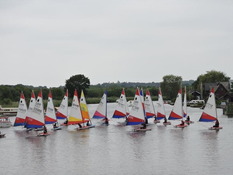 Topper Eastern Travellers at Horning - photo © Holly Hancock