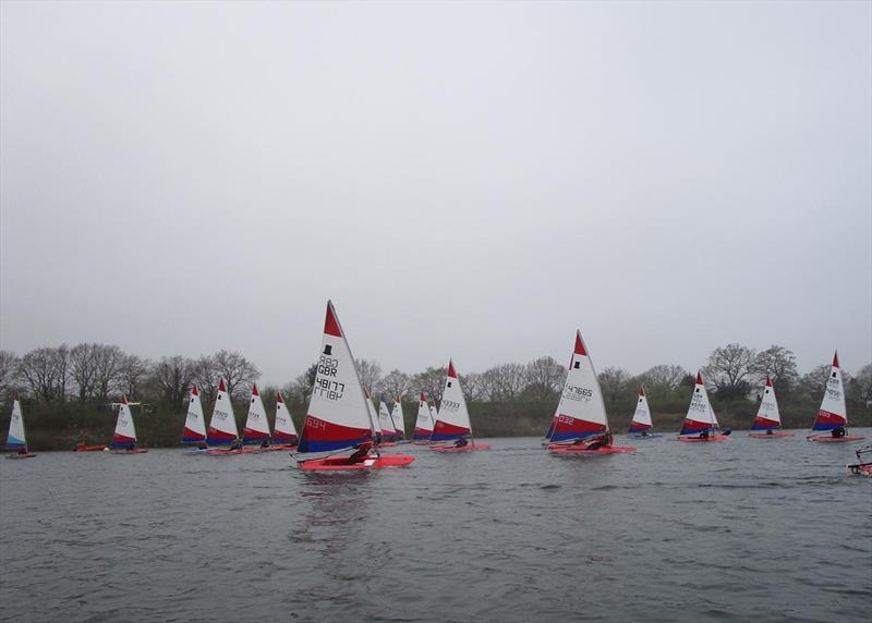 Topper Travellers at Papercourt photo copyright Andy Wyatt taken at Papercourt Sailing Club and featuring the Topper class