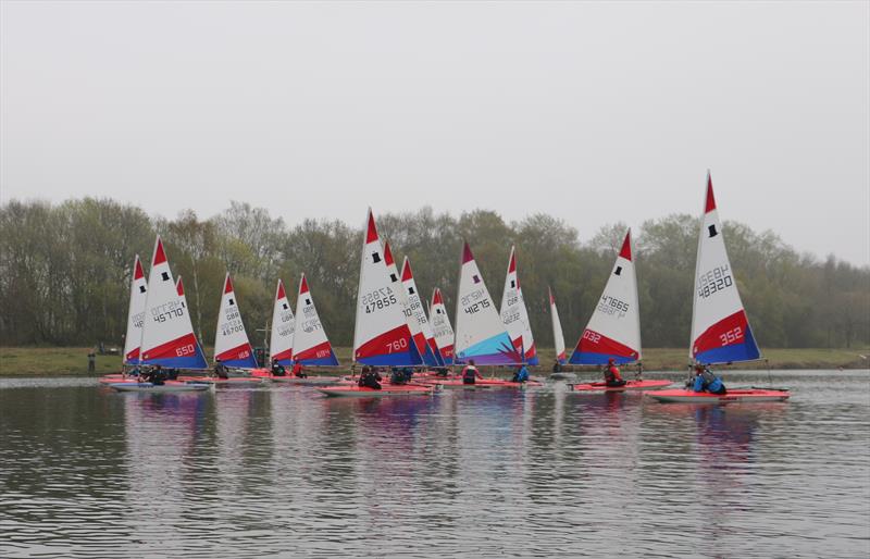 Topper Travellers at Papercourt photo copyright Andy Wyatt taken at Papercourt Sailing Club and featuring the Topper class