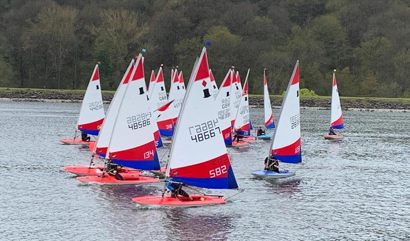 Startline action during Midlands Topper Traveller Round 3 at Trimpley photo copyright Trimpley Sailing Club Photography taken at Trimpley Sailing Club and featuring the Topper class