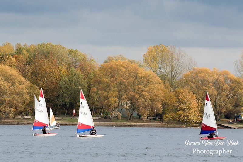 Guy Fawkes Pursuit Race at Leigh & Lowton  photo copyright Gerard van den Hoek taken at Leigh & Lowton Sailing Club and featuring the Topper class