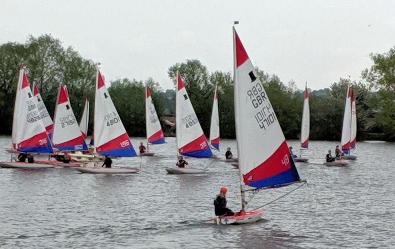 Midlands Topper Traveller Round 5 at Swarkestone photo copyright Clare Singleton taken at Swarkestone Sailing Club and featuring the Topper class