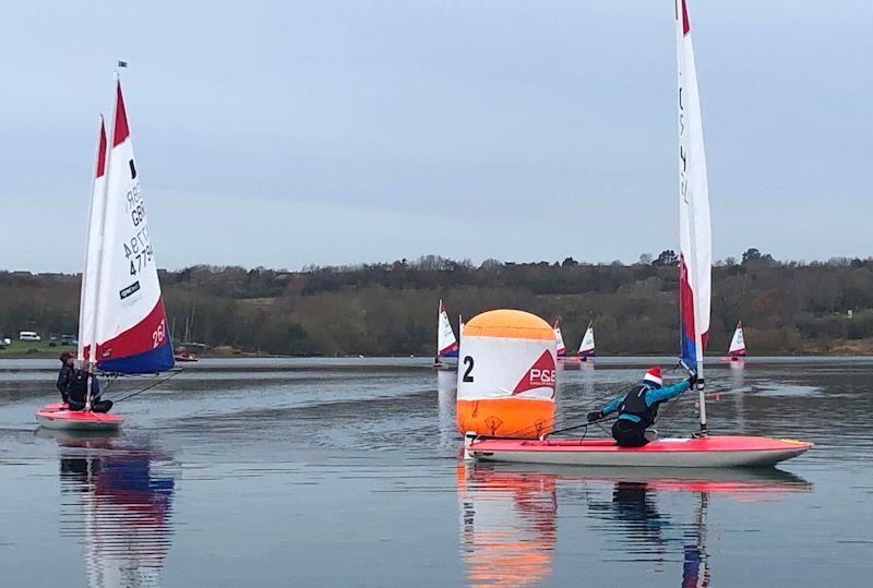 Leaders Rounding mark 2 in race 1 of the ITCA Midlands Topper Traveller Round 5 at Northampton photo copyright Gavin Fleming taken at Northampton Sailing Club and featuring the Topper class
