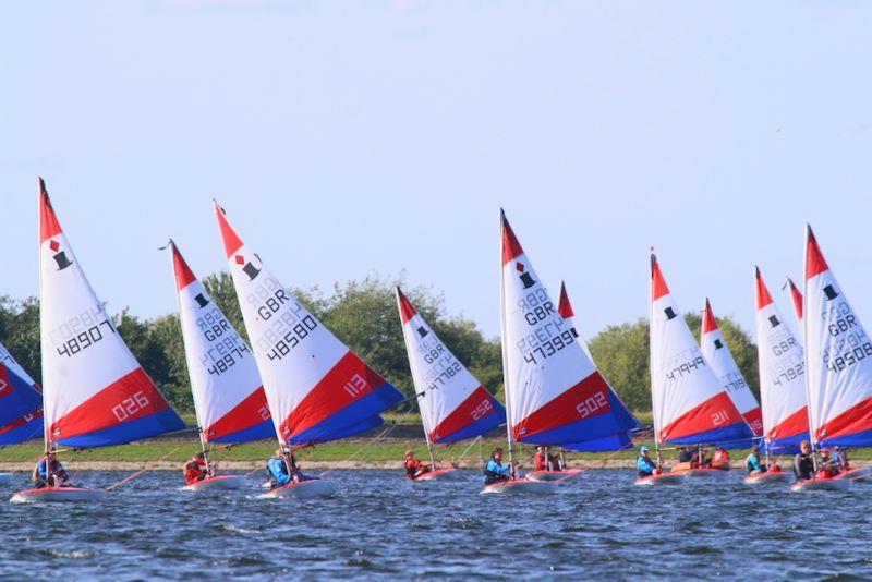 Close Battle on the run - GJW Direct ITCA National Topper Series NS1-South open meeting at Island Barn photo copyright ITCA taken at Island Barn Reservoir Sailing Club and featuring the Topper class