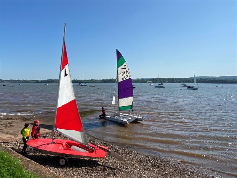 SYC Dart 15 and Topper - photo © Peter Solly