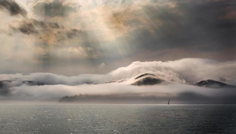 Free Fire and the Dragon's Back - Rolex China Sea Race 2016 - photo © Guy Nowell / RHKYC