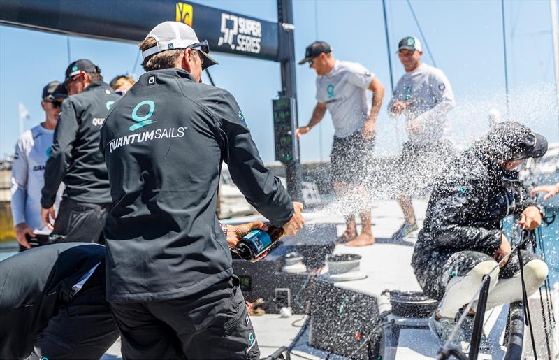 Quantum Racing win the Rolex TP52 World Championship - photo © Nico Martinez / www.MartinezStudio.es