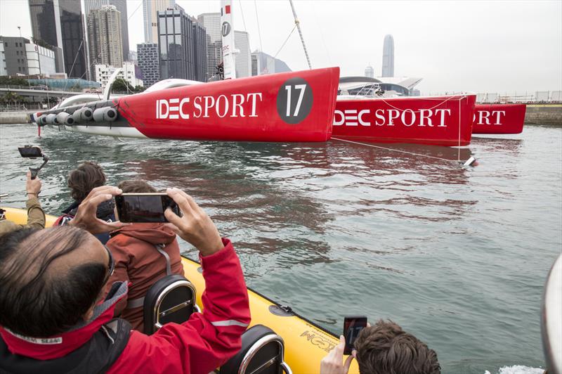 Damn this thing is big! IDEC Sport, HK-London Clipper Route Record. - photo © Guy Nowell