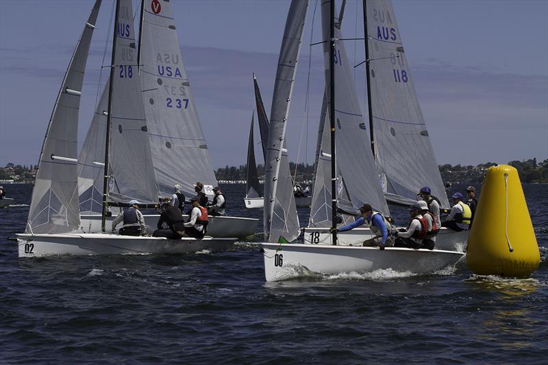 Keith Swinton finessing his way around the inside at the top mark - 2018 Schweppes Viper World Championship - Day 2 photo copyright Bernie Kaaks taken at South of Perth Yacht Club and featuring the Viper 640 class