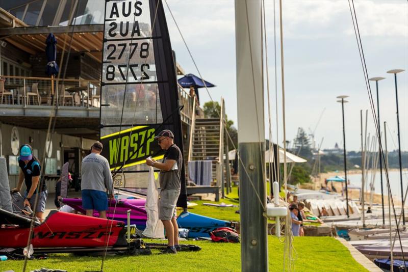 Rigging at Sorrento - photo © Jack Fletcher