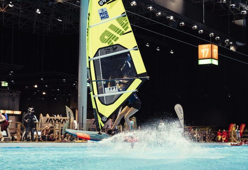 Lisa managed to hang onto second, just barely one-upping Elena's Spock with her Funnel - FPT Boot Düsseldorf 2026  - photo © Freestyle Pro Tour